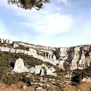 Vue Panoramique Sur Le Château,montagne Et Grottes Appartement Fontaine-de-Vaucluse