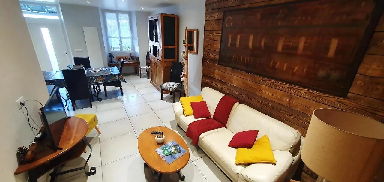 Gite Du Cafe Truchet Saint-Pancrace  Holiday home