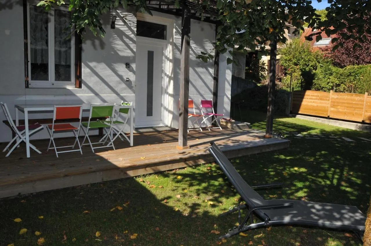 Gite Du Cafe Truchet Saint-Pancrace  France